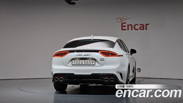 Kia Stinger из Кореи Encar