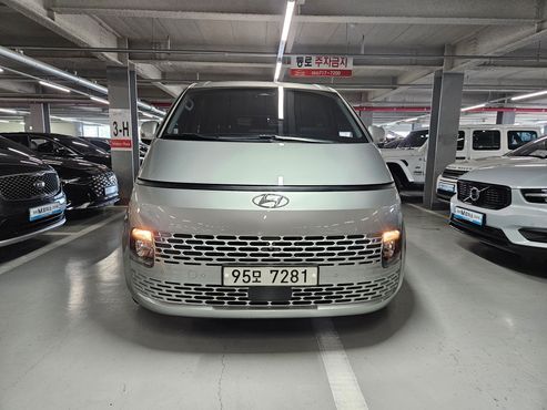 Hyundai Staria Cargo 5-Seater Modern — пробег 140 016 км — фото 3 из 5