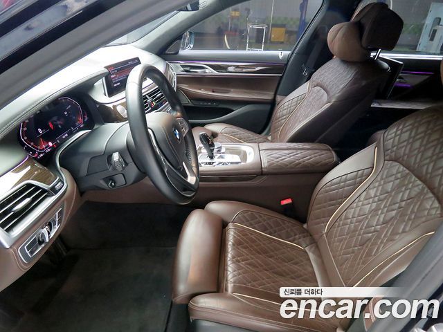 BMW 7-Series 740Li xDrive Design Pure Excellence — пробег 83 334 км — фото 5 из 5