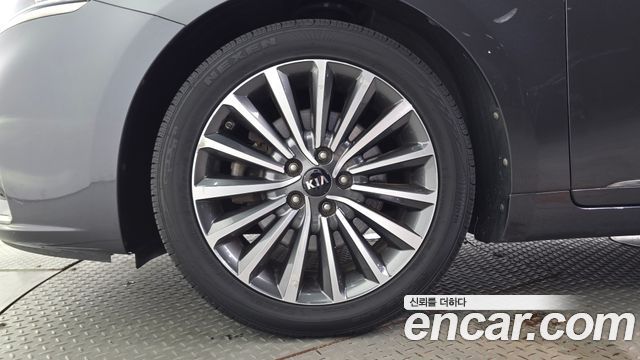 Kia K7 из Кореи Encar
