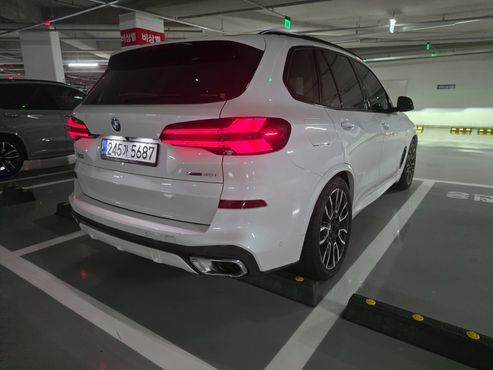 BMW X5 xDrive 40i M Sport Pro — пробег 5 180 км — фото 5 из 5