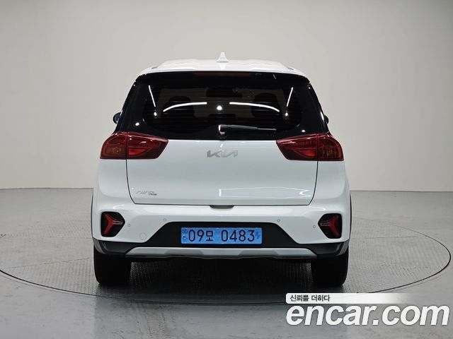 Kia Niro Earth — пробег 76 304 км — фото 3 из 5