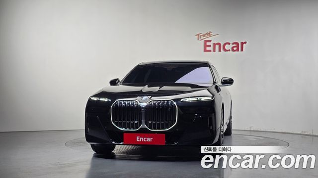 BMW i7 из Кореи Encar