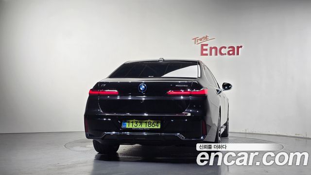 BMW i7 из Кореи Encar