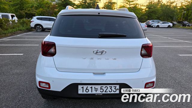 Hyundai Venue из Кореи Encar