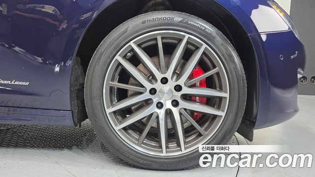 Maserati Ghibli из Кореи Encar