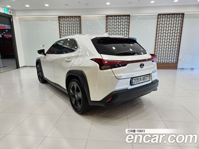 Lexus UX из Кореи Encar