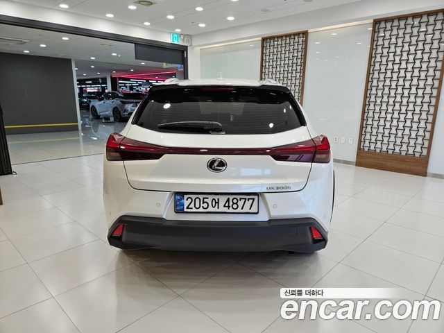 Lexus UX из Кореи Encar