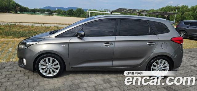Kia Carens 1.7 VGT Prestige — пробег 145 302 км — фото 3 из 5