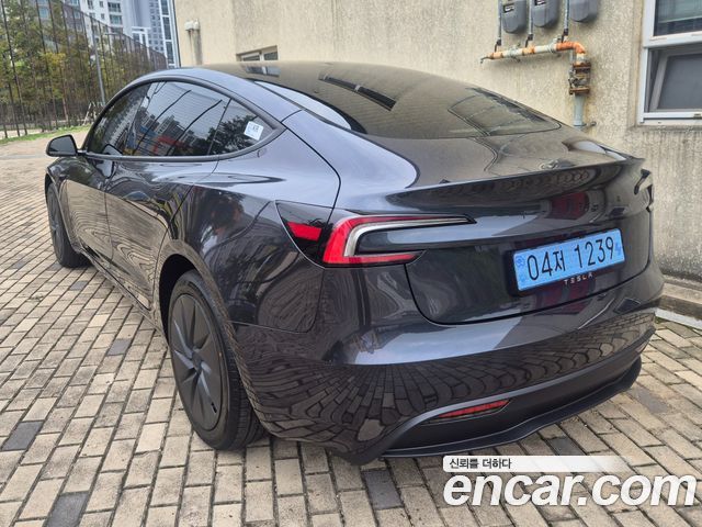 Tesla Model 3 스탠다드 RWD — пробег 980 км — фото 5 из 5