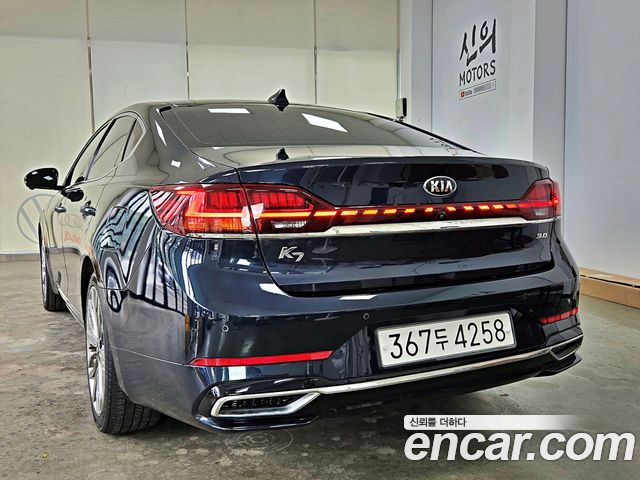 Kia K7 из Кореи Encar