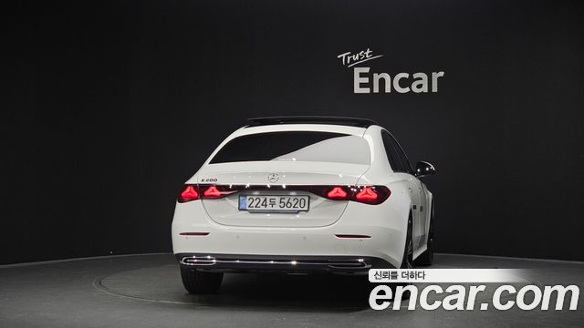 Mercedes-Benz E-Class из Кореи Encar
