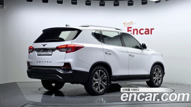 Ssangyong Rexton из Кореи Encar