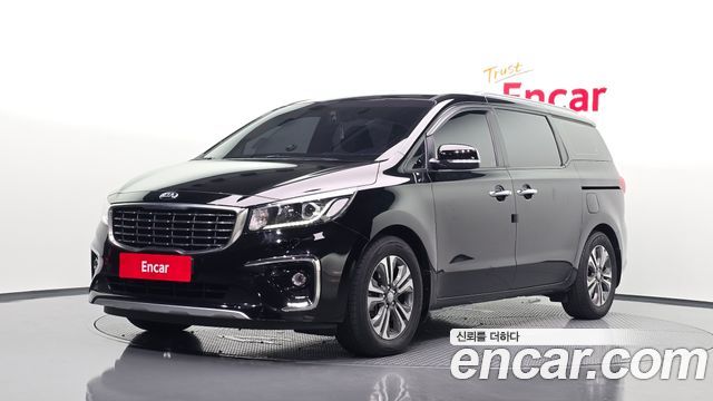 Kia Carnival 9-Seater Luxury — пробег 76 965 км — фото 1 из 5