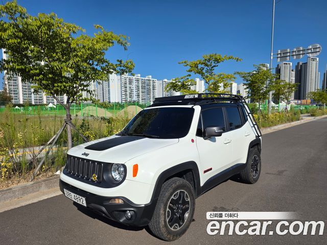 Jeep Renegade 2.0 Diesel Tailhawk AWD — пробег 96 400 км — фото 1 из 5