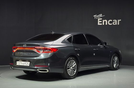 Hyundai Grandeur Premium — пробег 121 727 км — фото 2 из 5