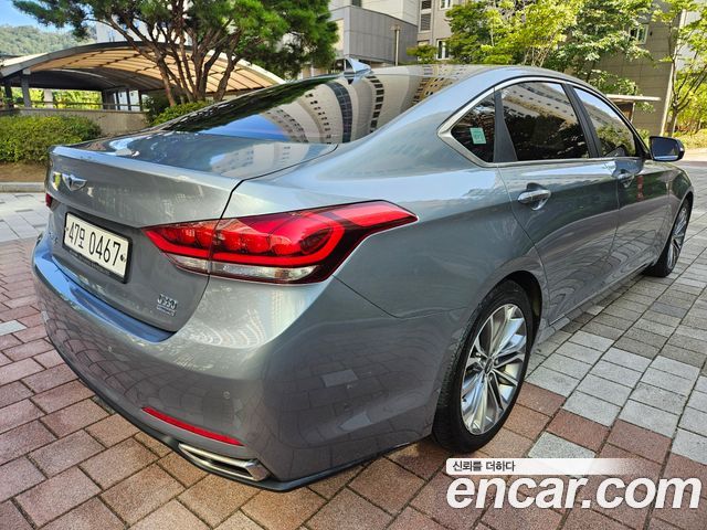 Hyundai Genesis из Кореи Encar