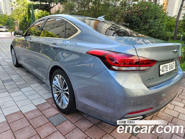 Hyundai Genesis из Кореи Encar