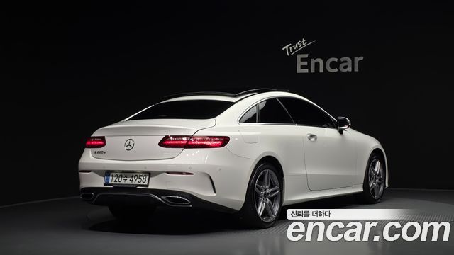 Mercedes-Benz E-Class из Кореи Encar