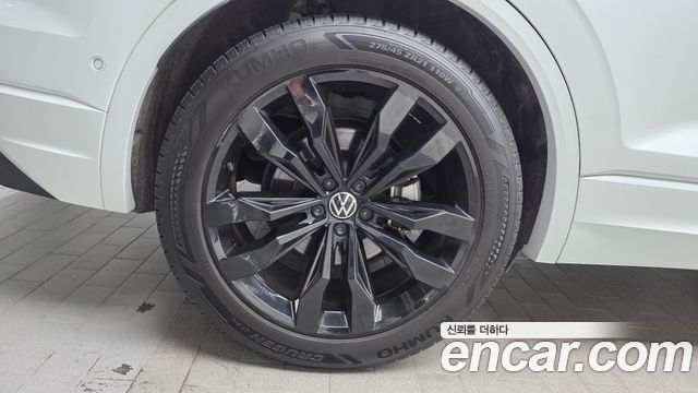 Volkswagen Touareg 3.0 TDI R-Line — пробег 37 786 км — фото 5 из 5