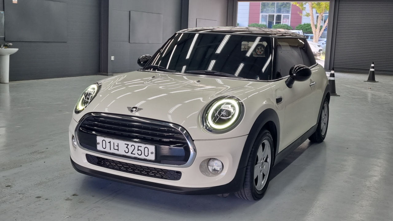 Mini Cooper HIGH Third Generation — пробег 67 433 км — фото 1 из 5