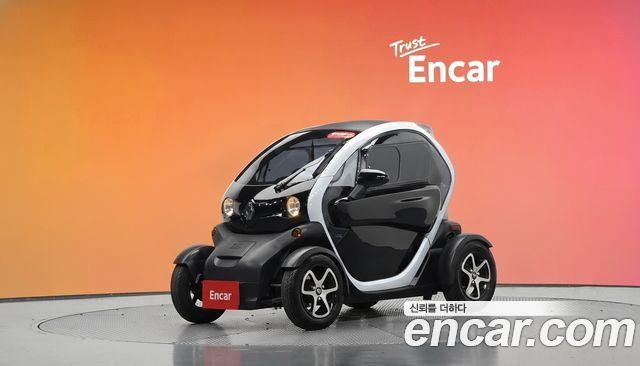 Renault (Samsung) Twizy Intens(2-seater) — пробег 16 205 км — фото 1 из 5