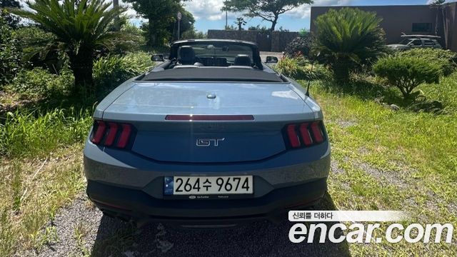 Ford Mustang 5.0 GT Premium Convertible — пробег 16 000 км — фото 4 из 5