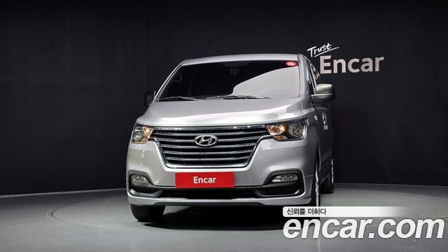 Hyundai Starex Wagon 11-Seater Smart — пробег 101 273 км — фото 3 из 5