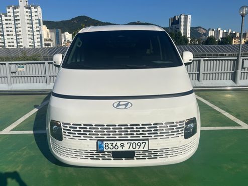 Hyundai Staria Cargo 5-Seater Modern — пробег 15 000 км — фото 1 из 5