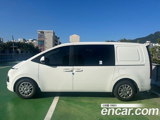 Hyundai Staria Cargo 5-Seater Modern — пробег 15 000 км — фото 5 из 5