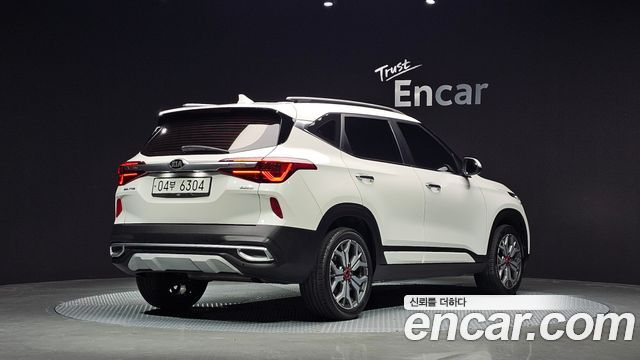 Kia Seltos из Кореи Encar