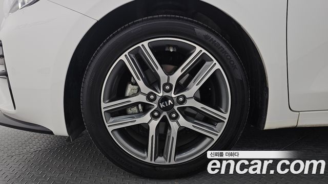 Kia K3 из Кореи Encar