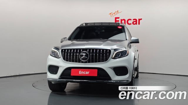 Mercedes-Benz GLS-Class GLS500 4MATIC — пробег 103 856 км — фото 3 из 5