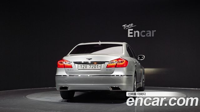 Hyundai Genesis из Кореи Encar