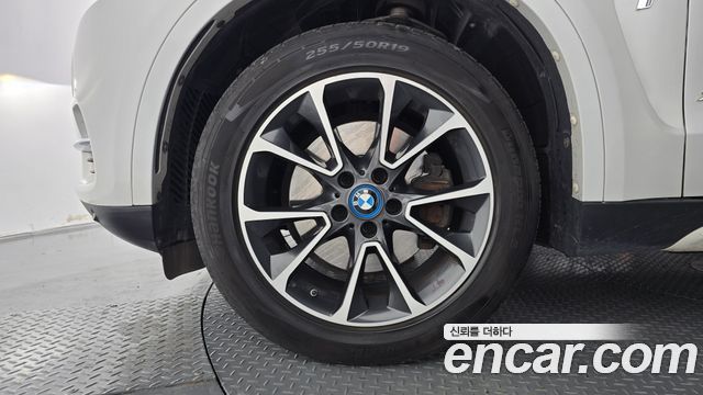 BMW X5 xDrive 40e iPerformance — пробег 132 811 км — фото 5 из 5