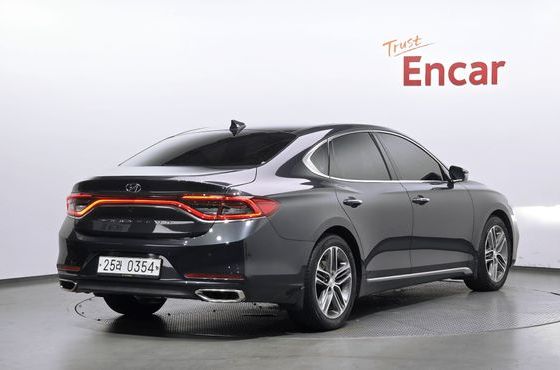 Hyundai Grandeur 2.4 Premium — пробег 37 547 км — фото 2 из 5