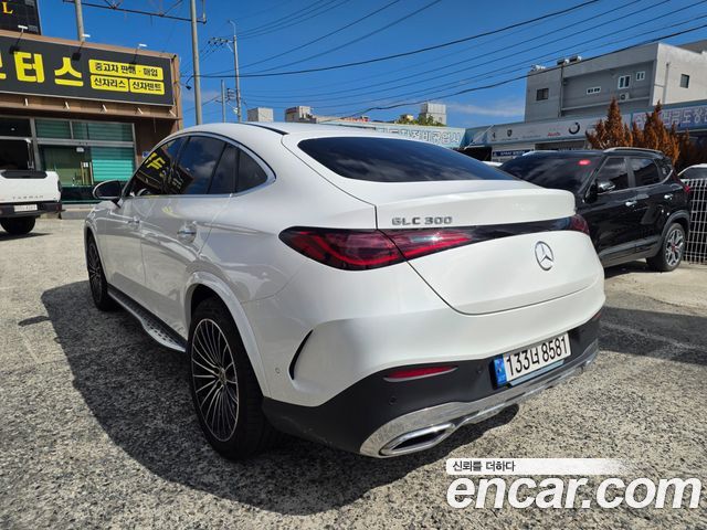 Mercedes-Benz GLC-Class GLC300 4MATIC Coupe — пробег 45 000 км — фото 3 из 5