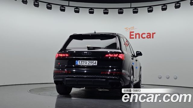 Audi SQ7 4.0 TFSI Quattro — пробег 42 476 км — фото 4 из 5