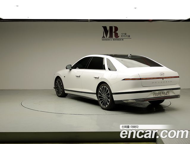 Hyundai Grandeur 3,5 Gasoline 4WD Calligraphy — пробег 22 883 км — фото 4 из 5