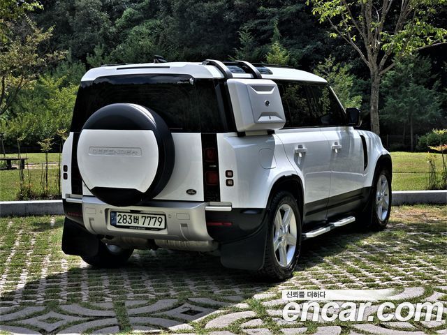Land Rover Defender 110 D240 SE — пробег 32 608 км — фото 2 из 5