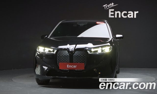 BMW iX из Кореи Encar