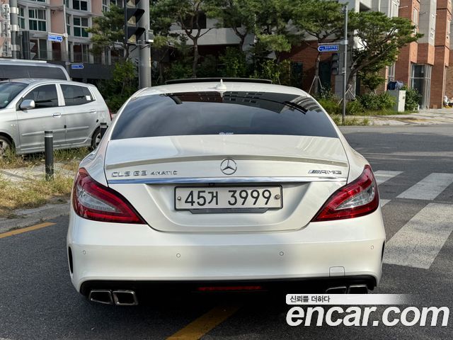Mercedes-Benz CLS-Class CLS63 AMG 4MATIC — пробег 135 000 км — фото 4 из 5
