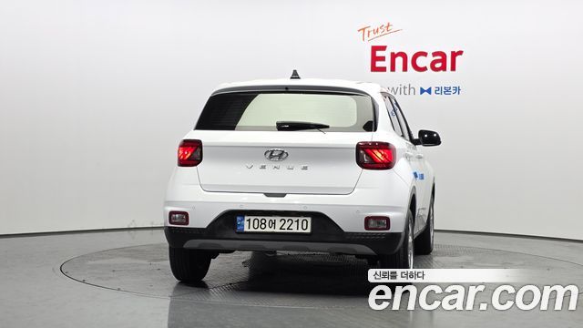 Hyundai Venue из Кореи Encar