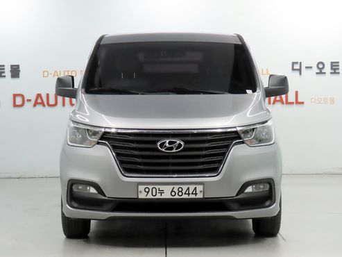 Hyundai Starex Van 5-Seater Smart — пробег 87 363 км — фото 2 из 5