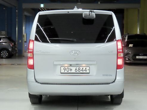 Hyundai Starex Van 5-Seater Smart — пробег 87 363 км — фото 3 из 5
