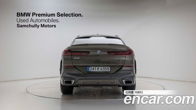 BMW X6 xDrive40i M Sport — пробег 8 164 км — фото 3 из 5