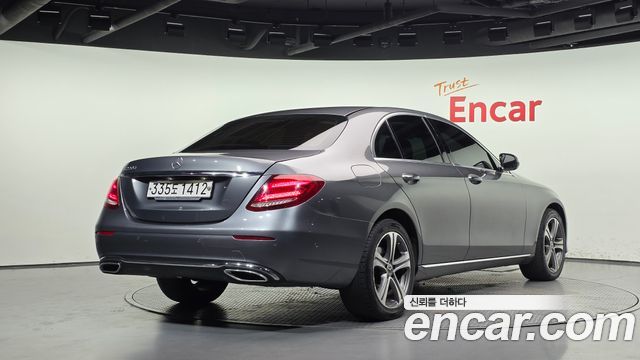 Mercedes-Benz E-Class из Кореи Encar
