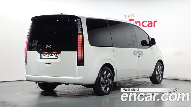 Hyundai Staria из Кореи Encar