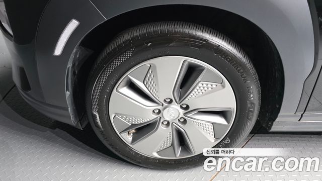 Hyundai Kona из Кореи Encar