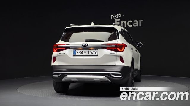 Kia Seltos из Кореи Encar